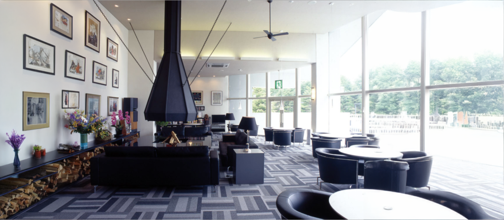 ドッグレッグ軽井沢のロビーラウンジ